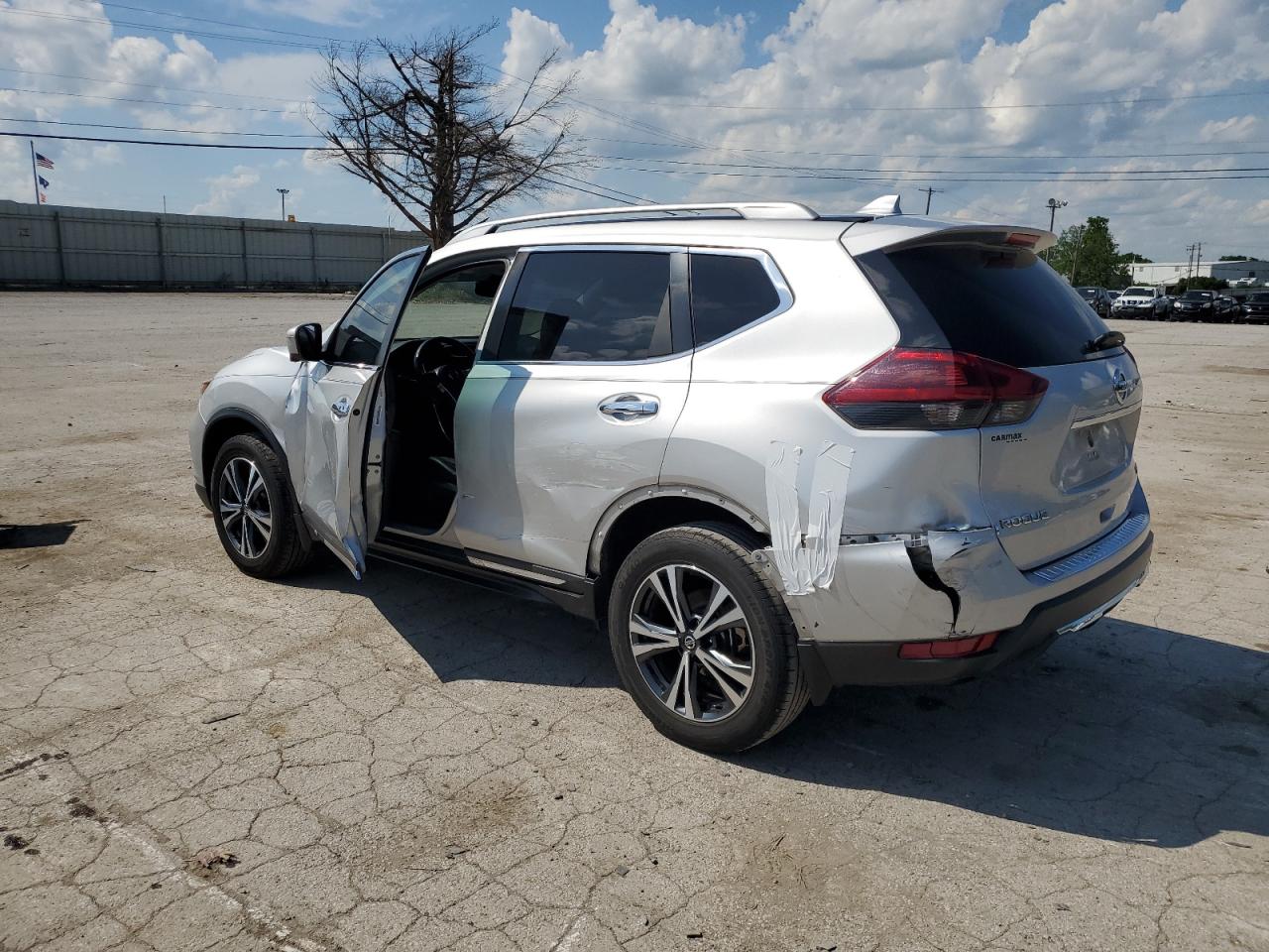 2018 NISSAN ROGUE S