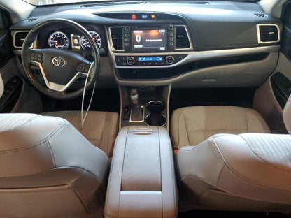 2019 Toyota Highlander, LE