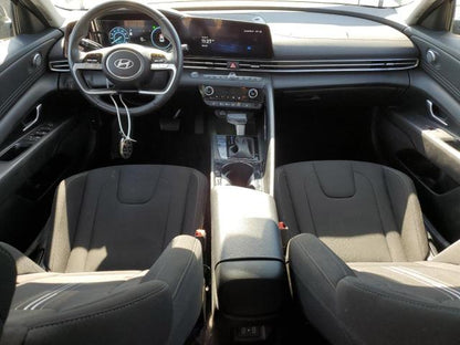 2024 Hyundai Elantra, Sel