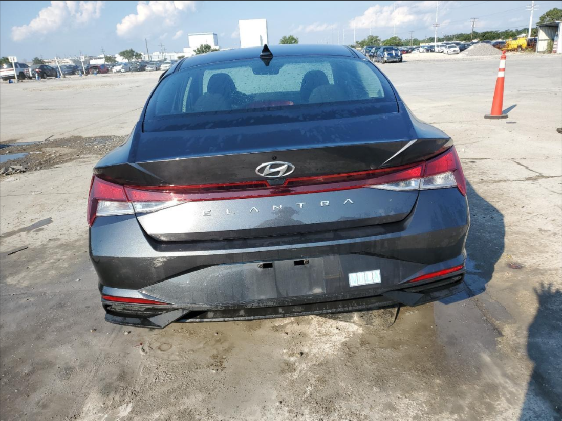 2022 Hyundai Elantra, SE
