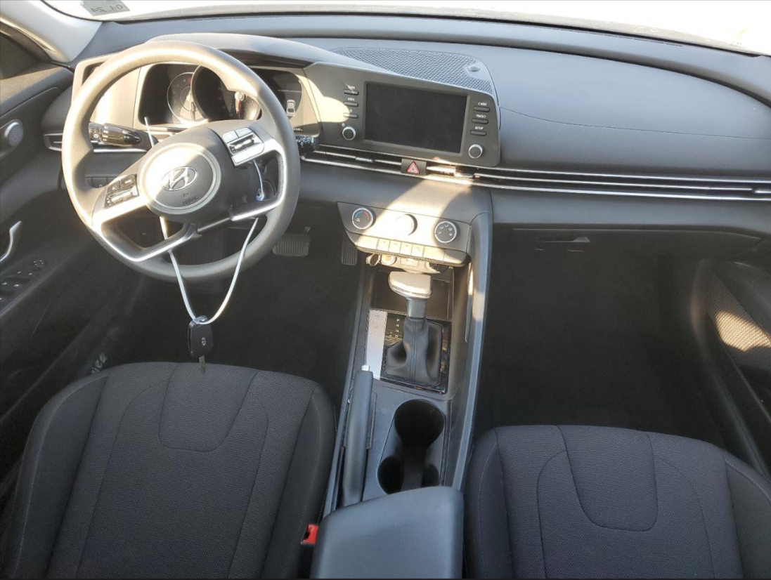 2022 Hyundai Elantra, SE